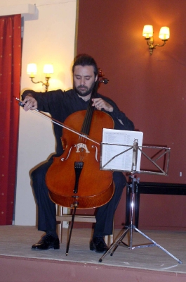 10 Νικόλας Καβάκος, βιολοντσέλλο (16 Μαΐου 2007)